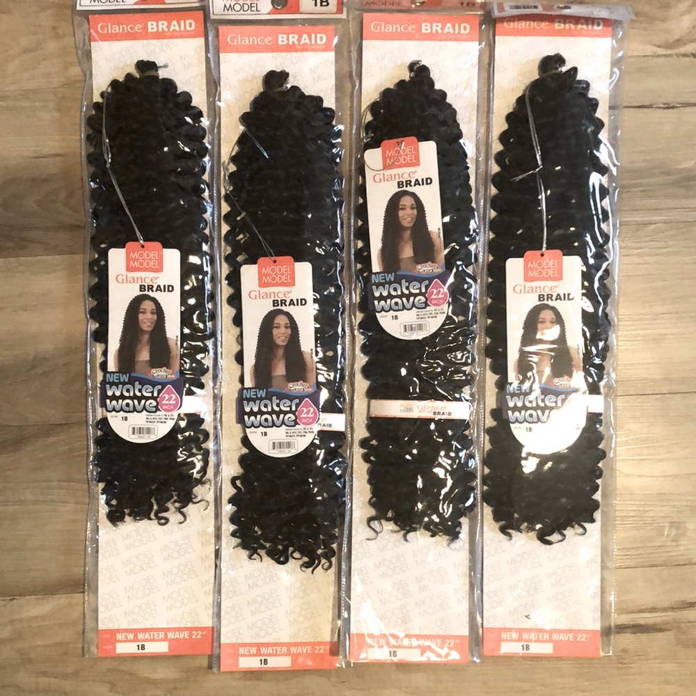 22” Glance Braid New Water Wave 1B Crochet Latch Hook Model Model